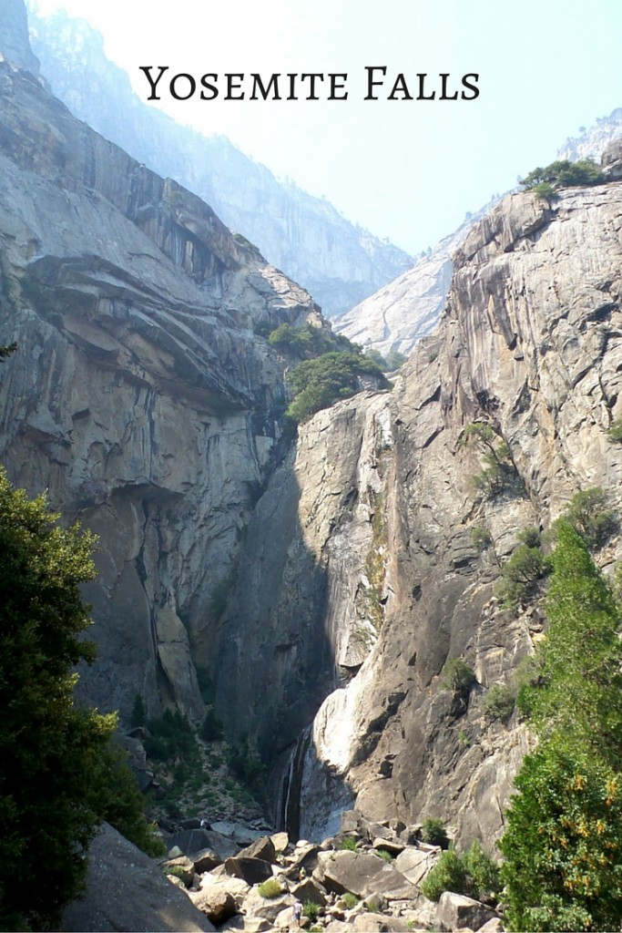 Yosemite National Park: Yosemite Falls | A California Road Trip | confettiandbliss.com