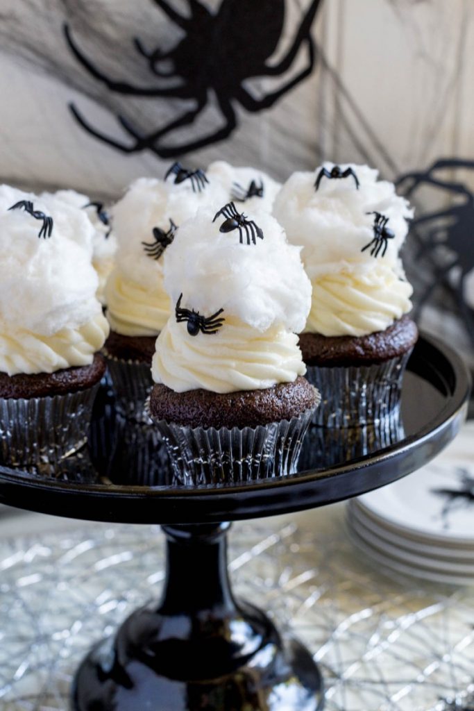Halloween Cupcakes with Spiderwebs