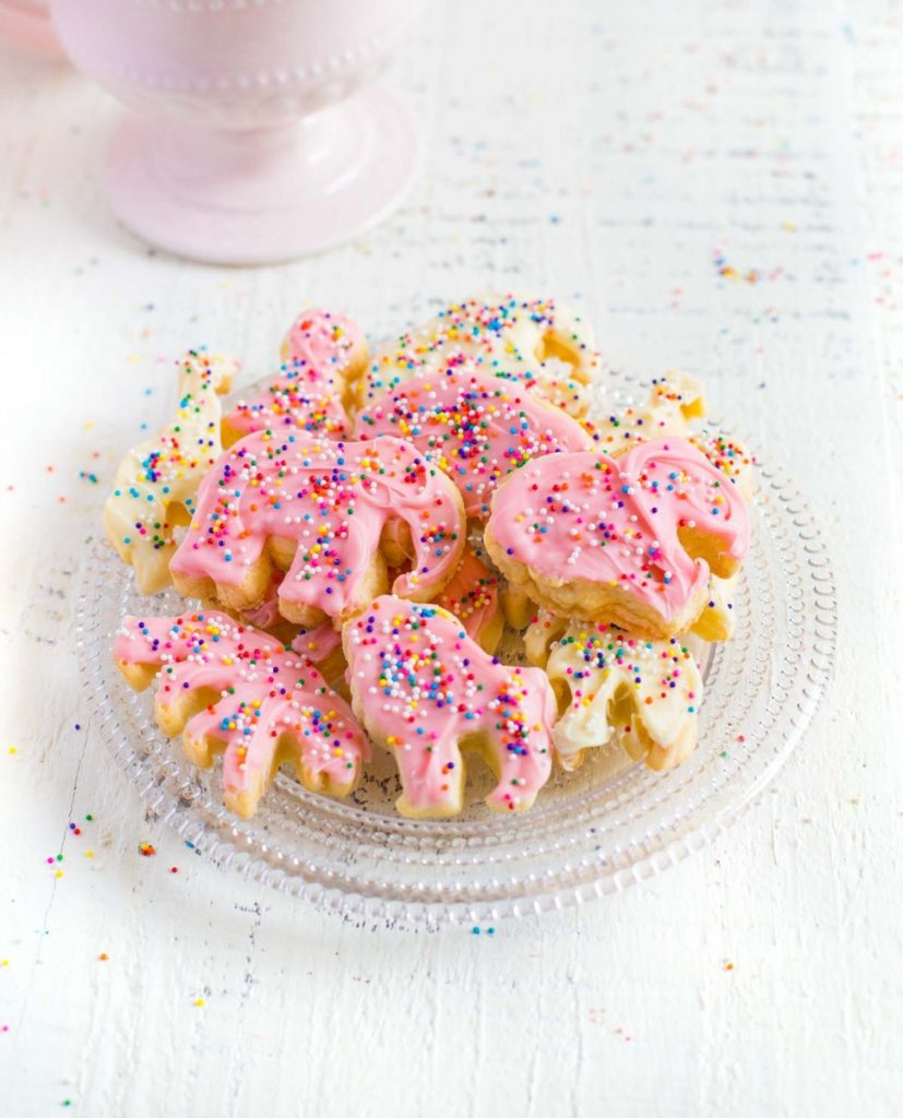 How to Make frosted animal crackers.