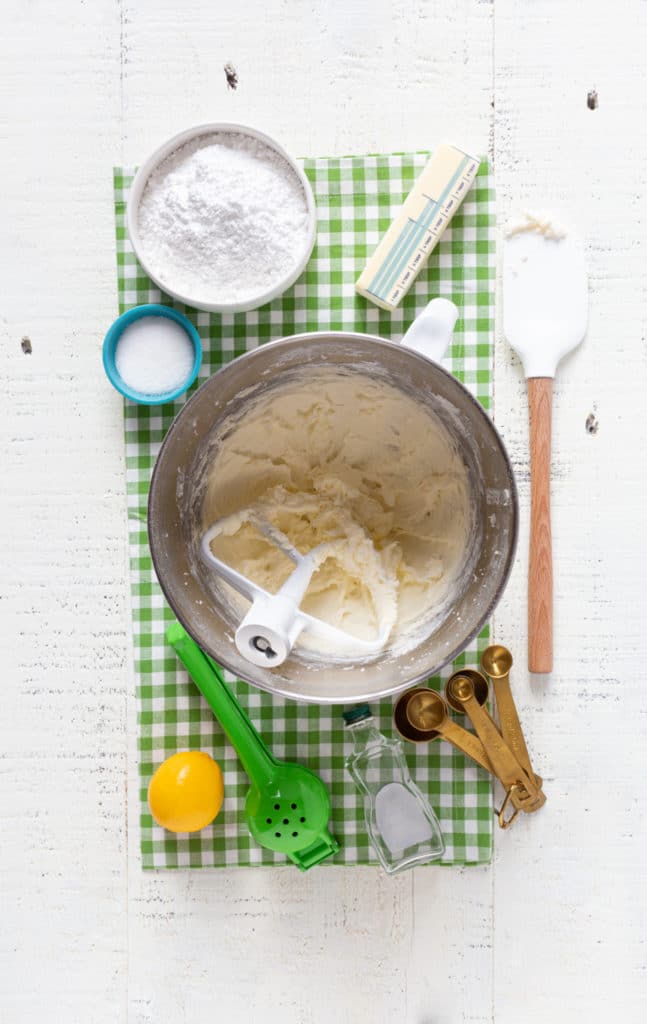How to make vanilla creme filling for Homemade Golden Oreos (AKA vanilla creme sandwich cookies).