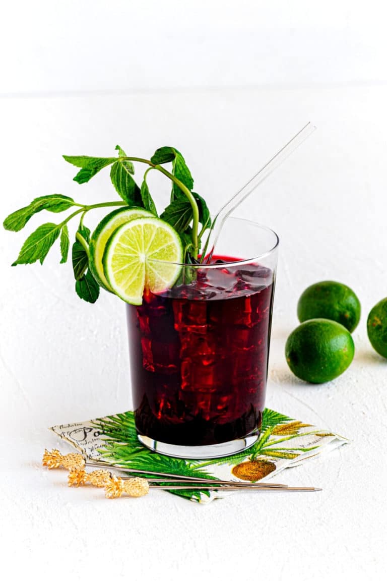 Hibiscus tea (Agua de jamaica)