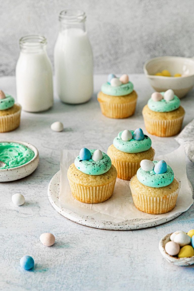 Robin’s Egg Easter Cupcakes