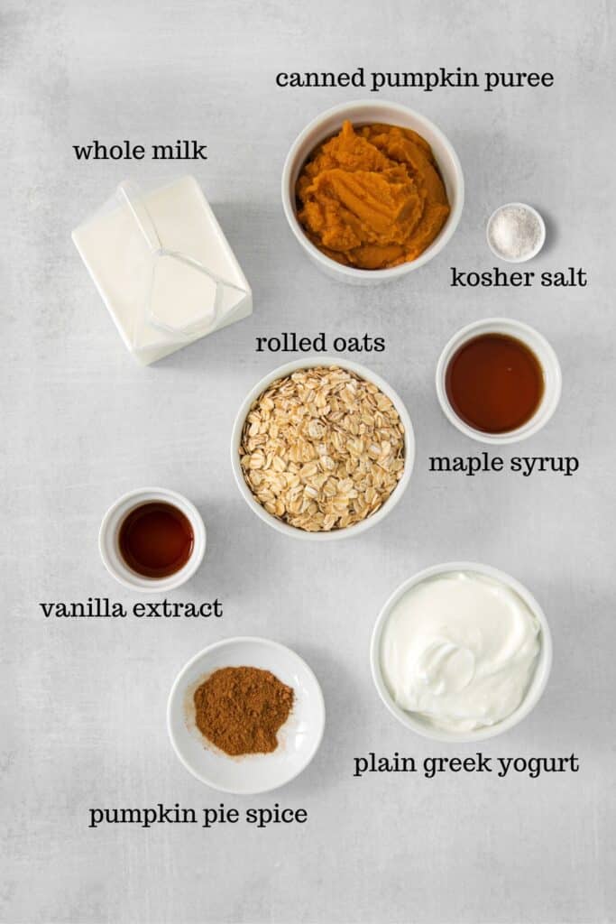 Ingredients for pumpkin pie overnight oats recipe.